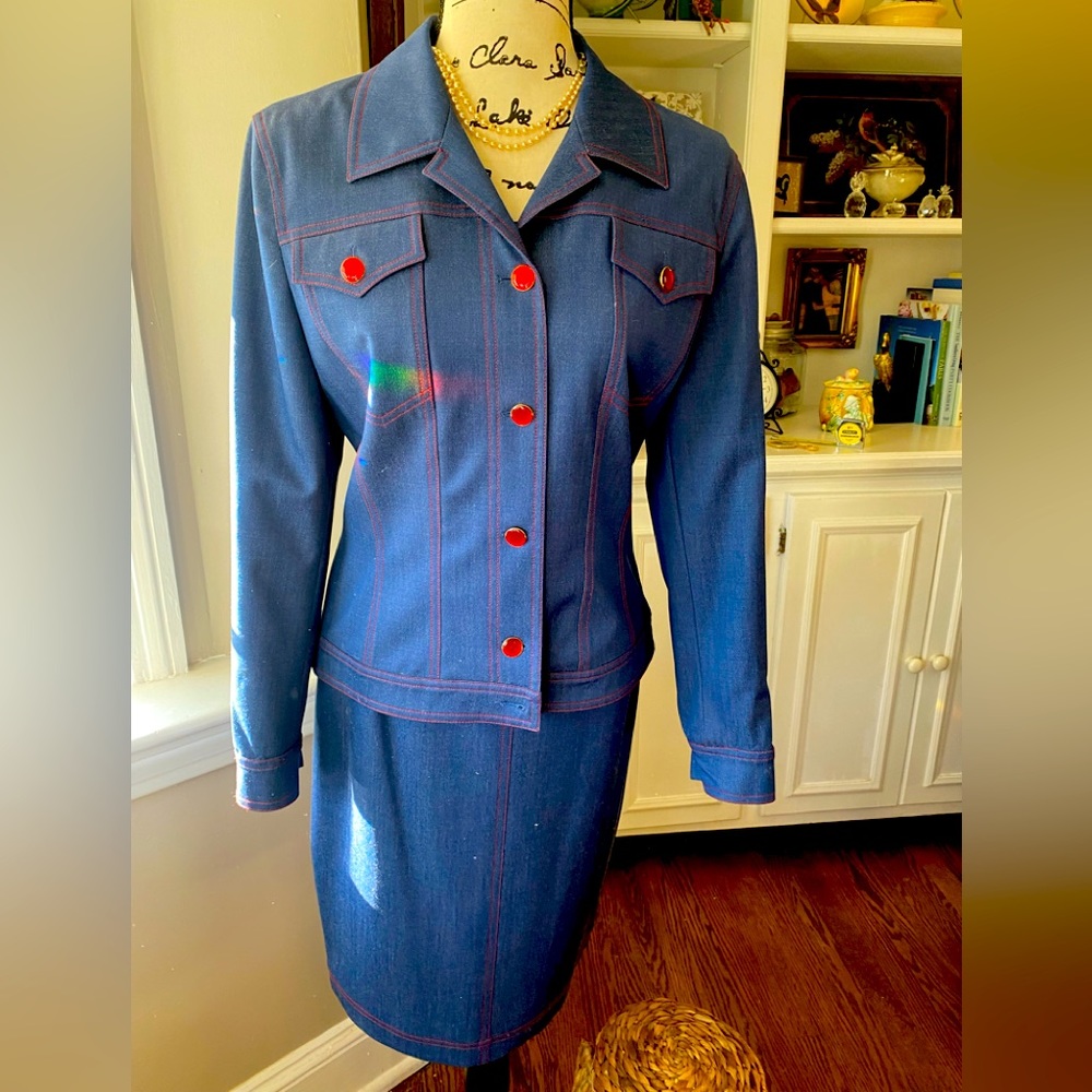 Escada 2-Piece Wool Blend Red Stitching Blue & Red Style Skirt Suit 36 Size 6